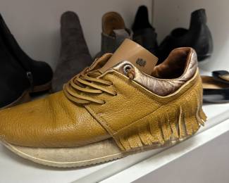 Esse Ut Esse shoes size 8