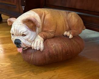 Roberta Laidman commissioned UGA bulldog sculpture