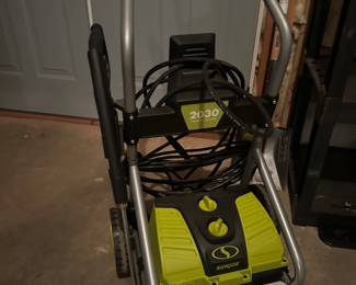 Pressure washer 