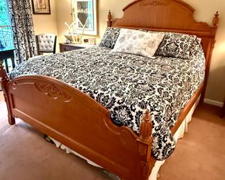 Carved Headboard and Footboard Wooden Bed