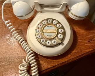 Knightsbridge Vintage Phone