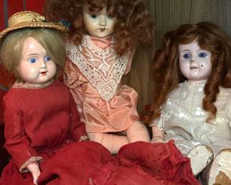 Antique Dolls