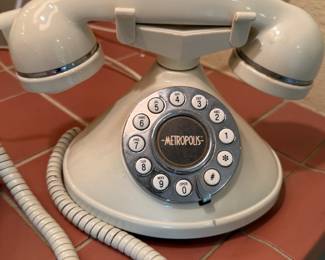 Vintage METROPOLIS Phone 1980s by CONAIR