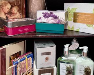 Holiday Gift Soaps and Candles (new)