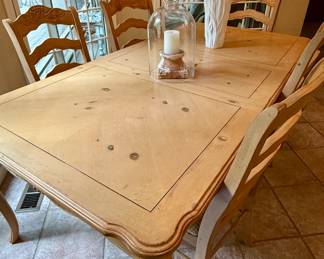 Blonde Wood Dining Table with 6 chairs