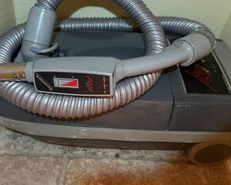 Kennmore Whispertone 5.1 Vacuum