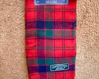 Roberson Red 100 % Wool Scarf