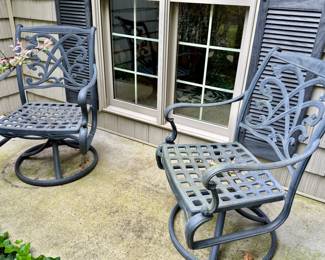 Outdoor Swivel Chairs