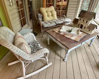 Patio Furniture and Decor