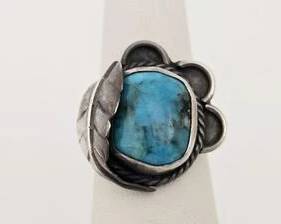 Vintage Native American Sterling Silver with Turquoise Ring - Size 5 1/4 (5.4 Grams)