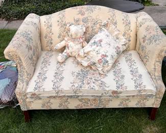 Love seat