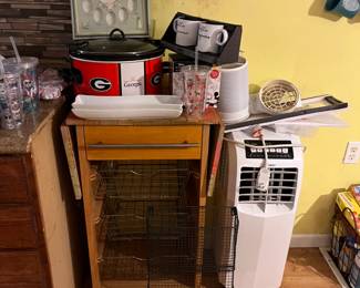 Moveable island and dehumidifier