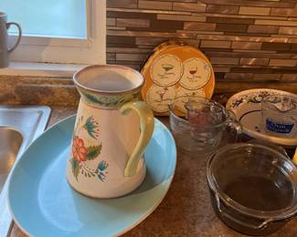 Do you sense a theme? More kitchen items!