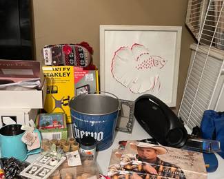 Home decor, albums, and brand new items