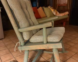 Custom rocker