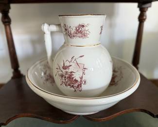 Elegant pitcher and bowl set