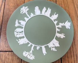 Beautiful mid century wedgewood jasperware plate