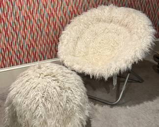 Fun Folding Fuzzy comfy chair and ottoman