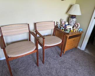 Vintage 80s Danish chairs