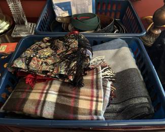 Men’s scarves and pocket squares.