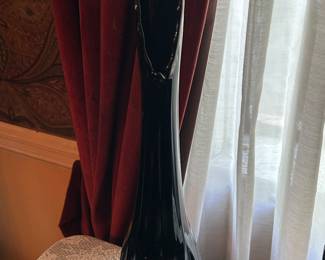 L.E Smith swung vase