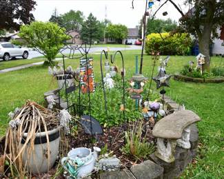 0692Front Yard