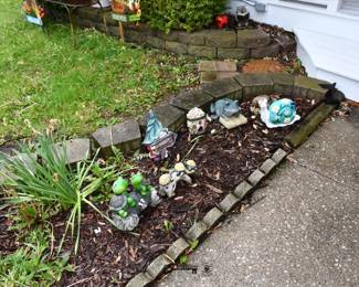 0711Front Yard