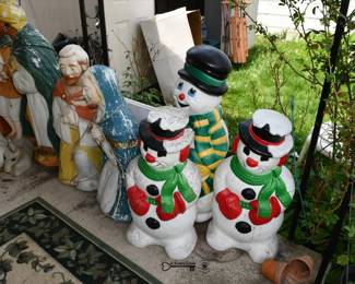 0010Some Highlights North Riverside Estate Sale