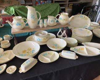 Vintage Franciscan Daisy Dishes