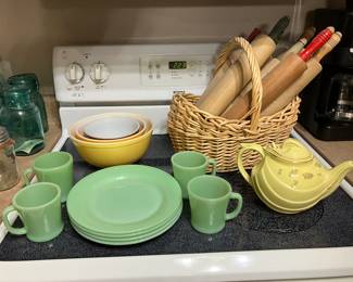 Jadeite, Pyrex Bowls, Halls Teapot & Vintage Rolling Pins