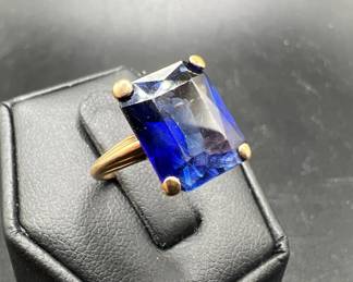 Large Blue Princess Cut Gemstone Solitaire 14K Gold Ring