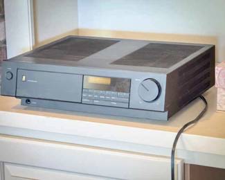 Acoustic Research X-10 Stereo Receiver - Working