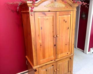 Broyhill Entertainment Cabinet