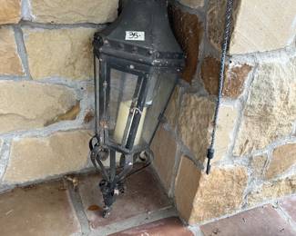 OUTDOOR WALL LANTERN