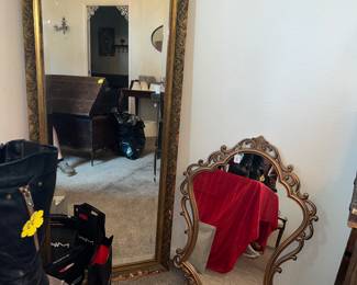 FLOOR MIRROR