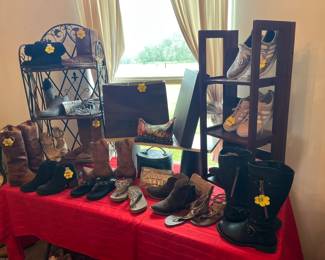SOME FABULOUS LADIE'S SIZES 8 & 9 SHOES & BOOTS!