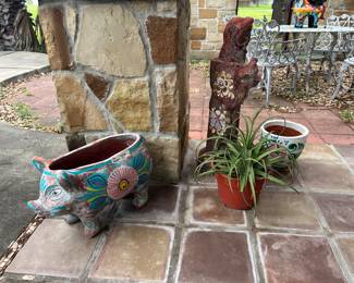 DECORATIVE POTS