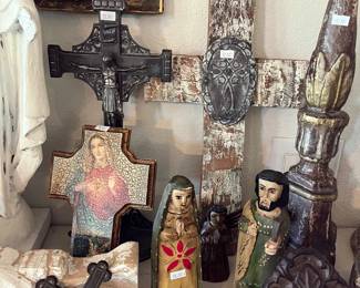 CARVED WOOD HOLY FAMILY