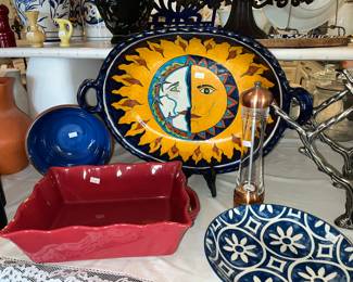 UNIQUE SERVING PIECES