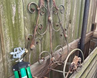 IRON WATERHOSE RACK
