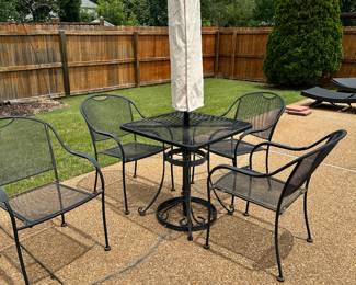 Patio furniture set