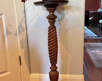 Oak Twist Wood Pedestal