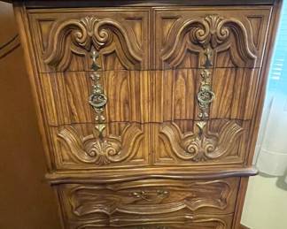 Tall Singer 5 drawer bedroom dresser