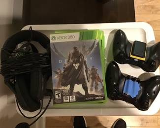 Head phones games and controllers for xbox