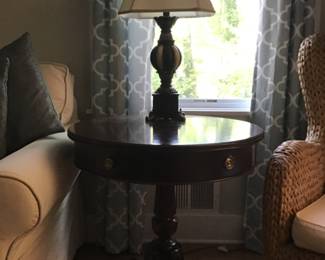 LANE round side table