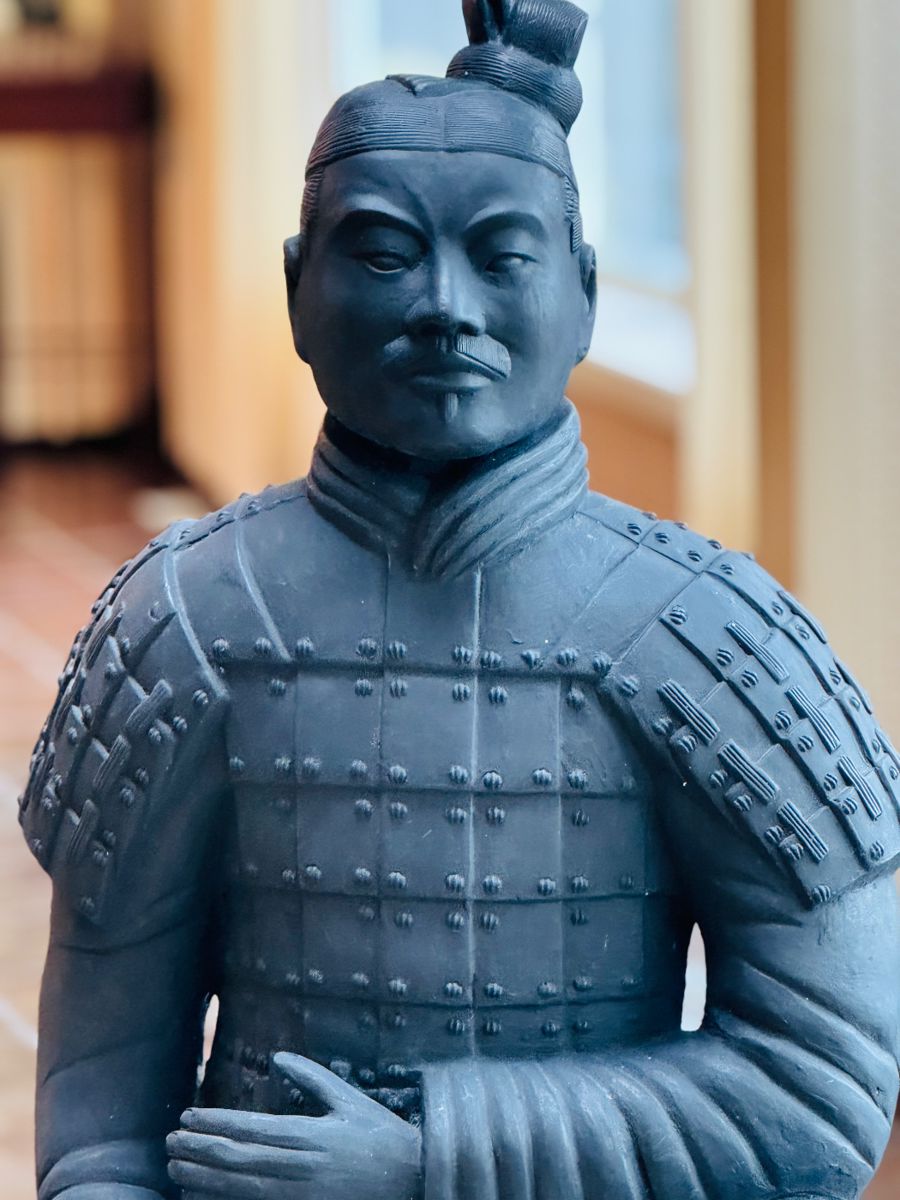 Vintage Replica Chinese Qin Dynasty Life-size Kneeling Terracotta Soldier Statue