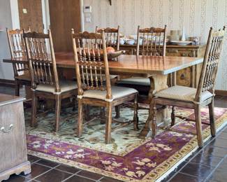 Henredon Large Dining Set Sitting 12