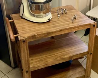 Kitchen island, never used Sunbeam stand mixer