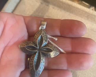 RETIRED LARGE JAMES AVERY  STERLING CROSS
