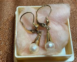 GOLD  & PEARL EARRINGS  CLASSICS